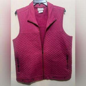 ✨Fuchsia Quilted Vest✨